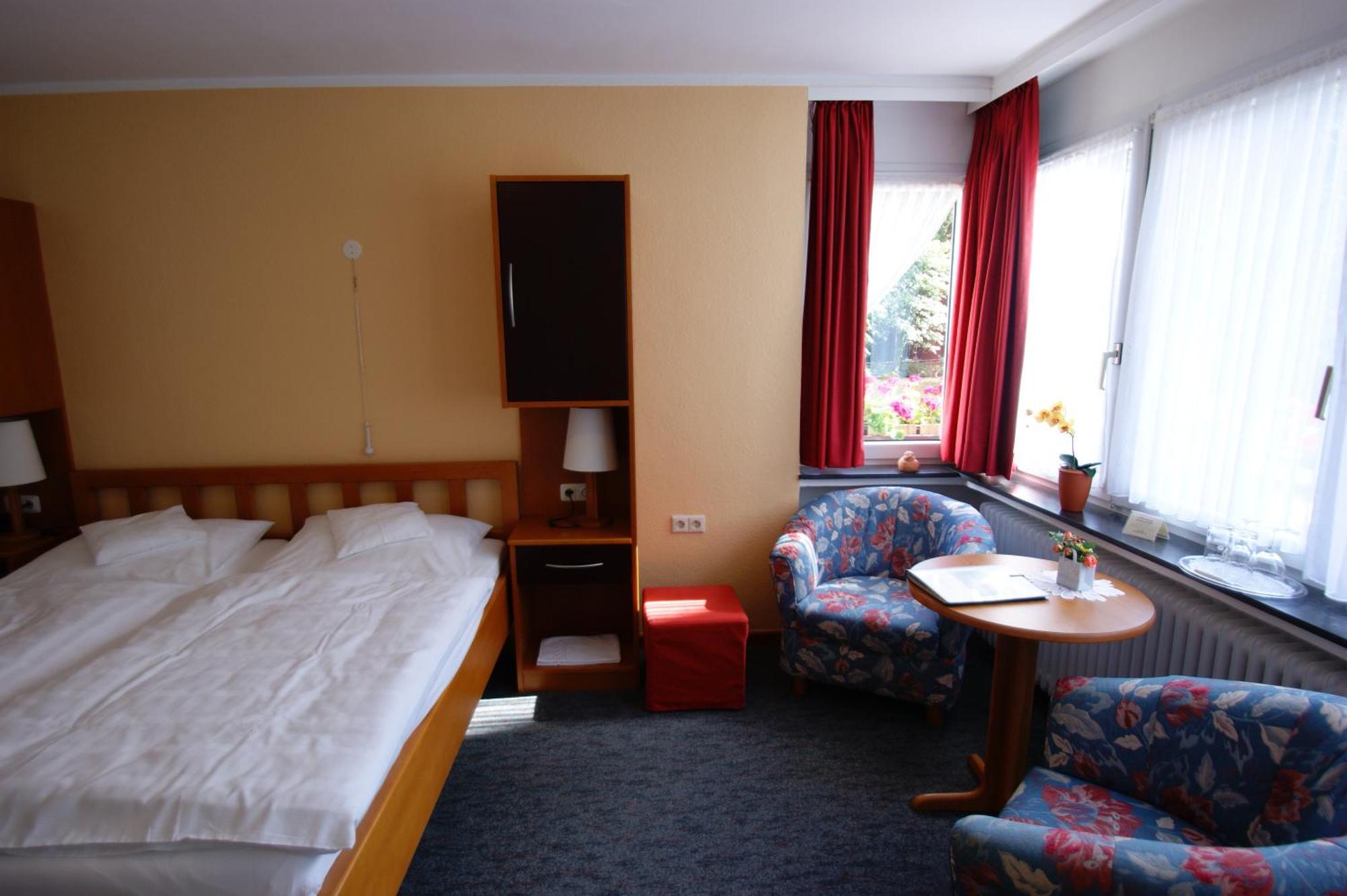 Bertricher Hof Hotel Garni Bad Bertrich Exterior foto